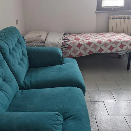 Uno Spazio Luminoso E Tranquillo Vicino Milano Homestay *