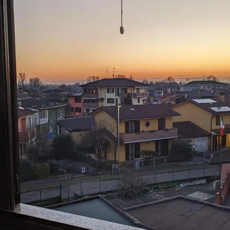 Uno Spazio Luminoso E Tranquillo Vicino Milano